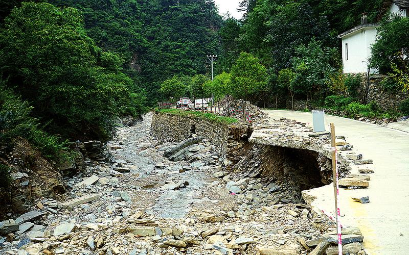 生命至上“人盯人” 戮力同心建家園